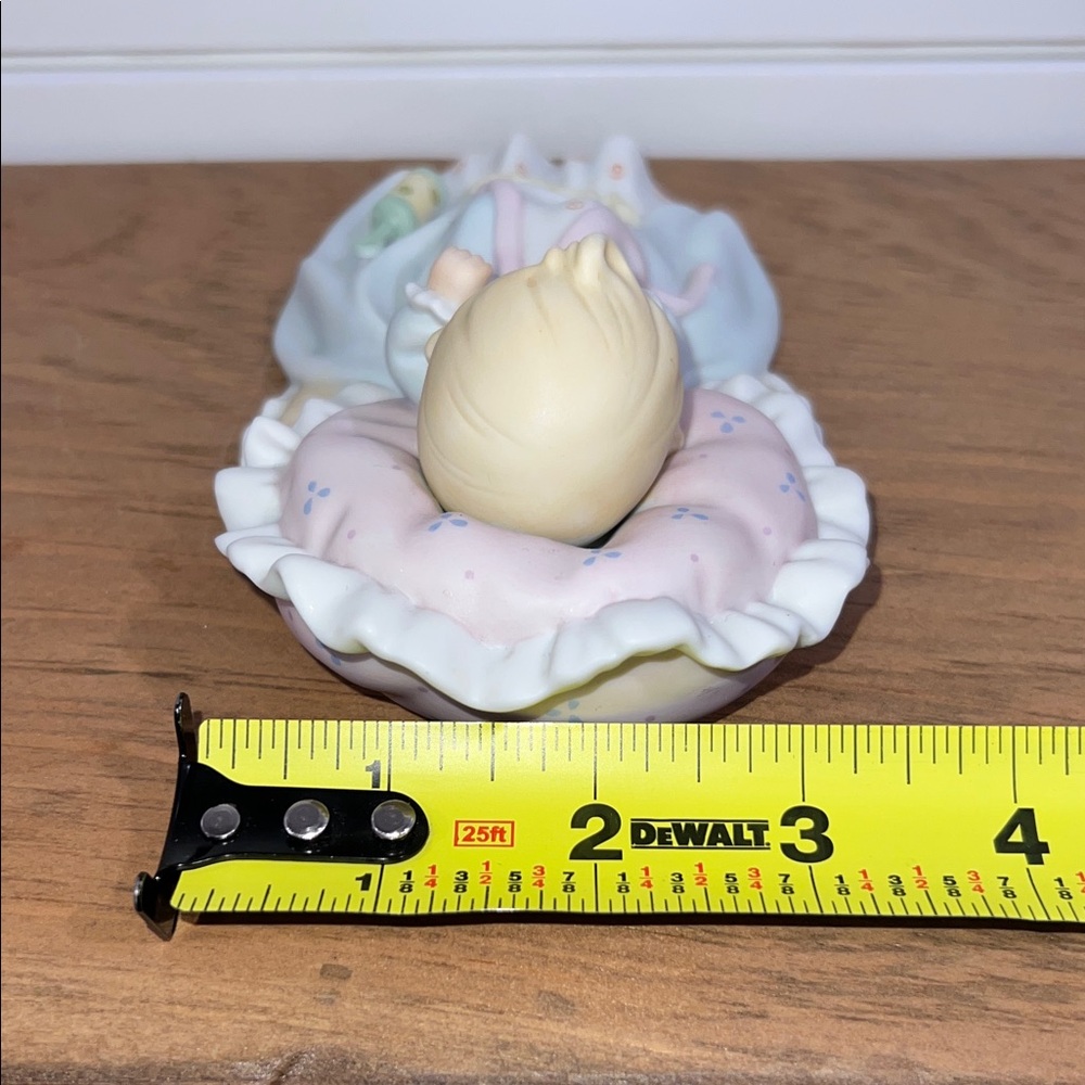 Vintage 1999 Precious Moments by Enesco “Dedicated To God” Baby Figurine - Picture 11 of 16